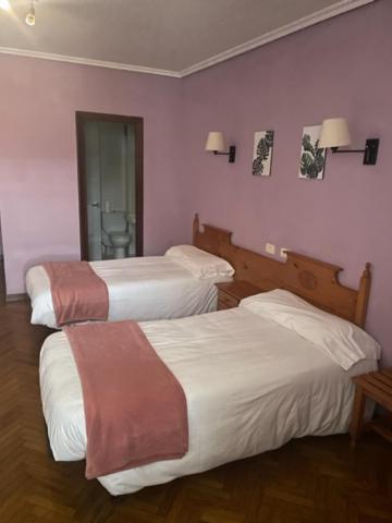 Albergue Hostal Sao Telmo Tui Exteriör bild